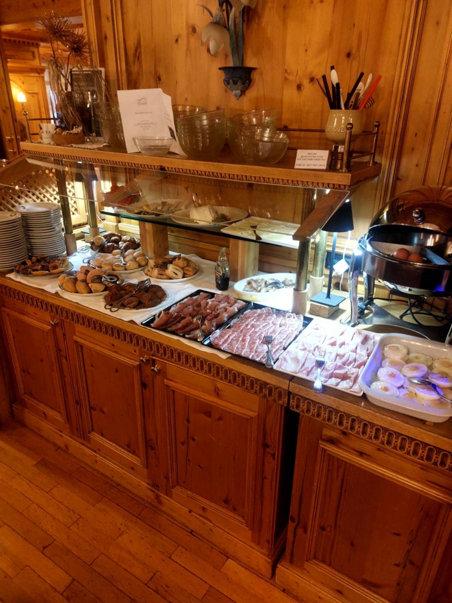 Hotel Cevedale Living Romance Hotel Коголо Экстерьер фото