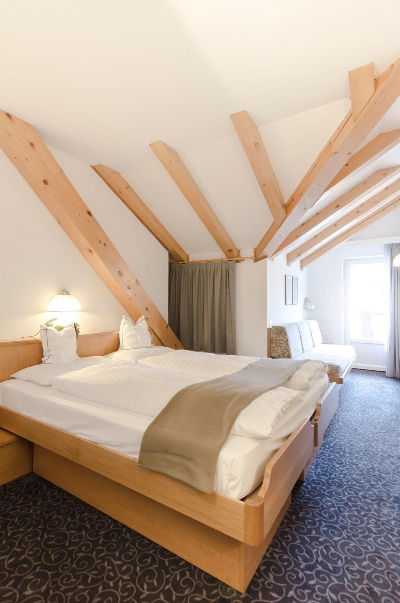 Hotel Cevedale Living Romance Hotel Коголо Экстерьер фото