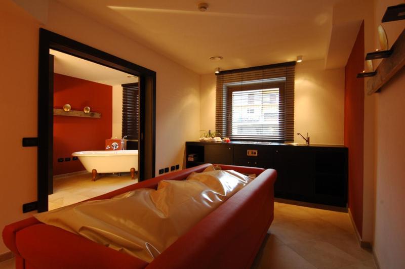 Hotel Cevedale Living Romance Hotel Коголо Экстерьер фото